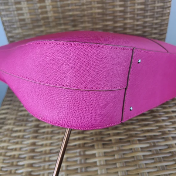 Hobo International Pink Saffiano Leather Shoulder Bag Purse - Picture 9 of 16